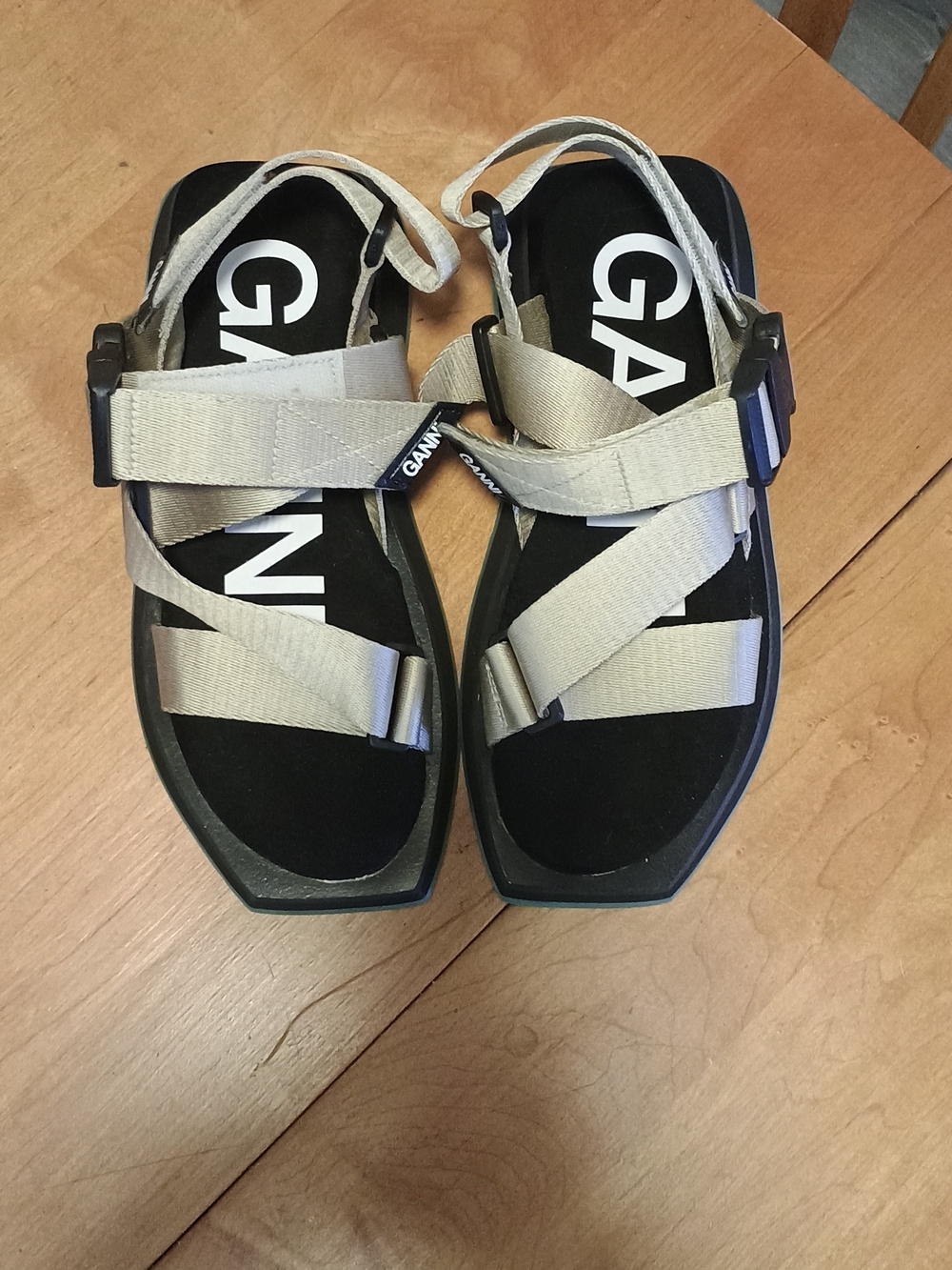 Ganni Men’s Beige Webbed-Strap Sandals